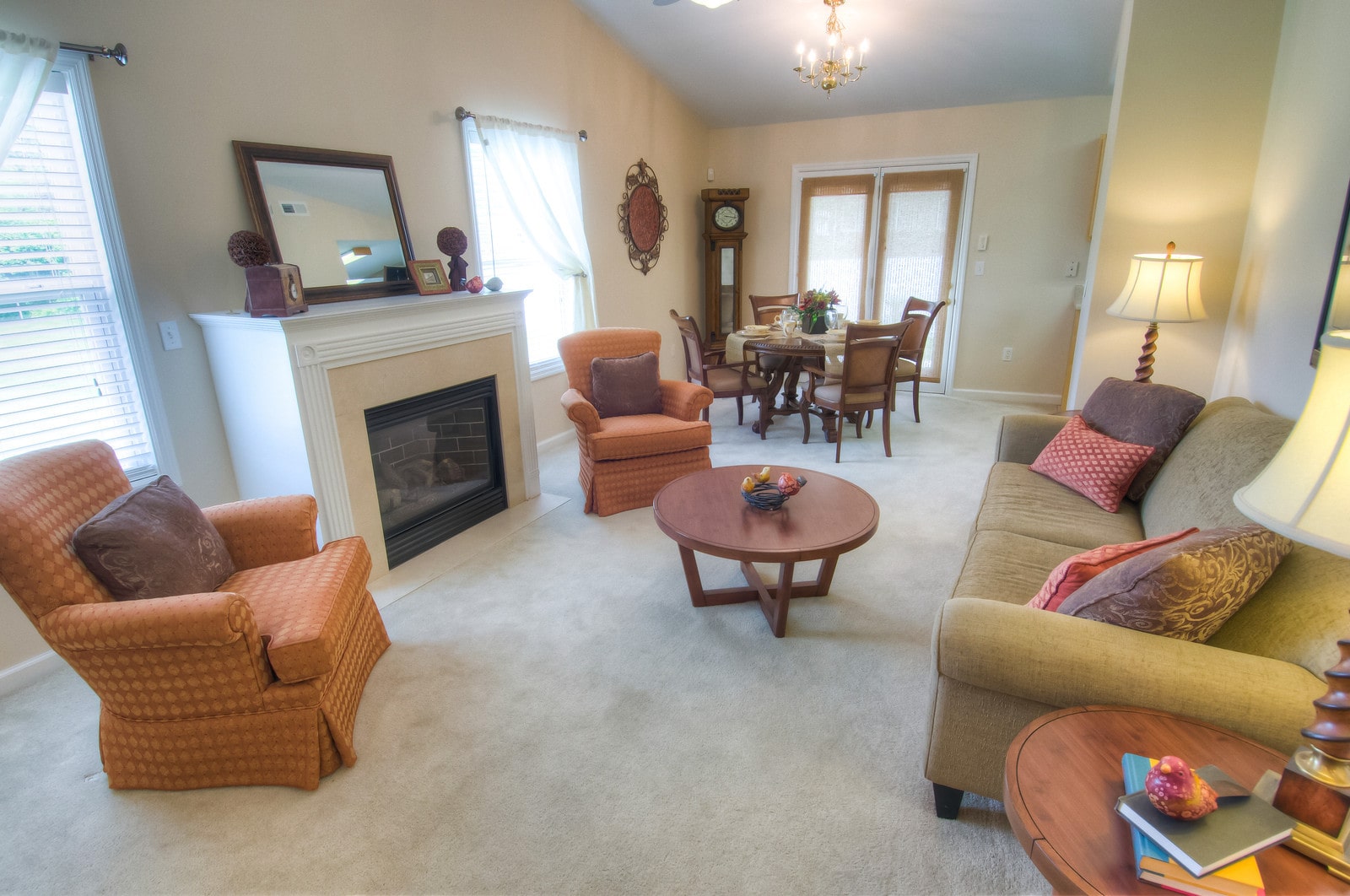 Florissant MO Independent Interior Living Area-min
