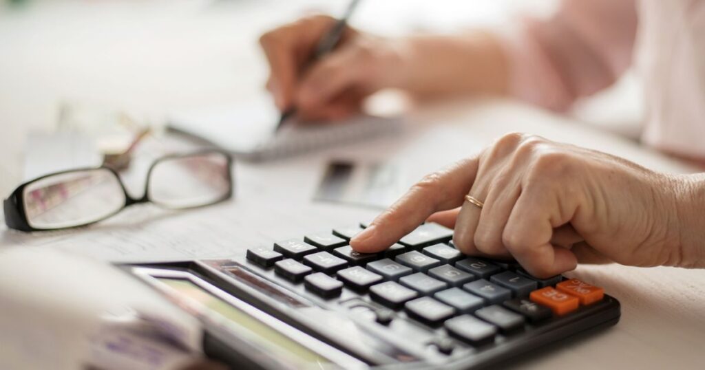 Affording the Lifestyle You Deserve: Budgeting for Retirement with Confidence 2 Affording the Lifestyle You Deserve: Budgeting for Retirement with Confidence