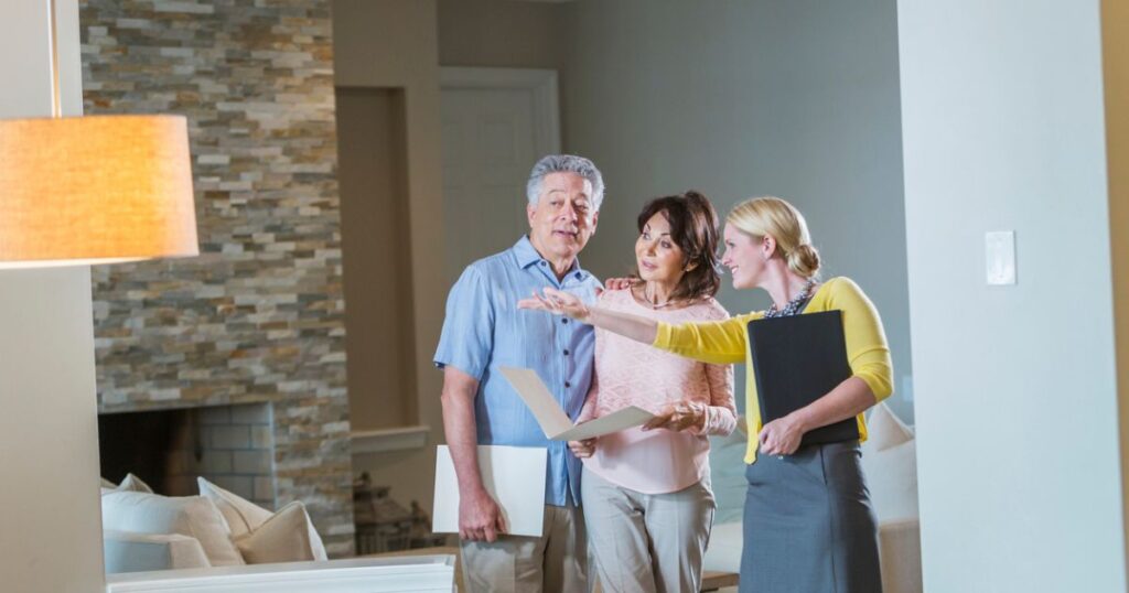 8 Senior Living Red Flags to Watch for When Touring a Community